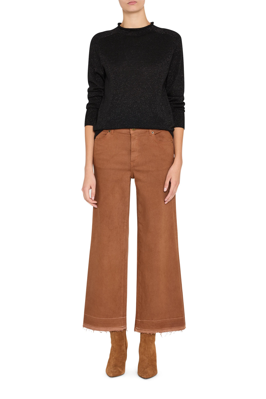 Slim fit, mock neck sweater with long sleeves and ribbed cuffs in knit fabric; front view on white.