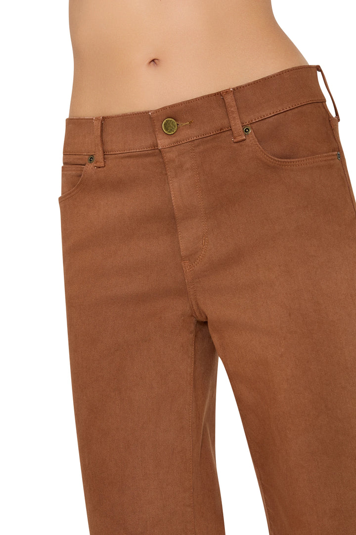 Cropped coated jean with slim fit, mid-rise waist, smooth finish. Front view on white.
