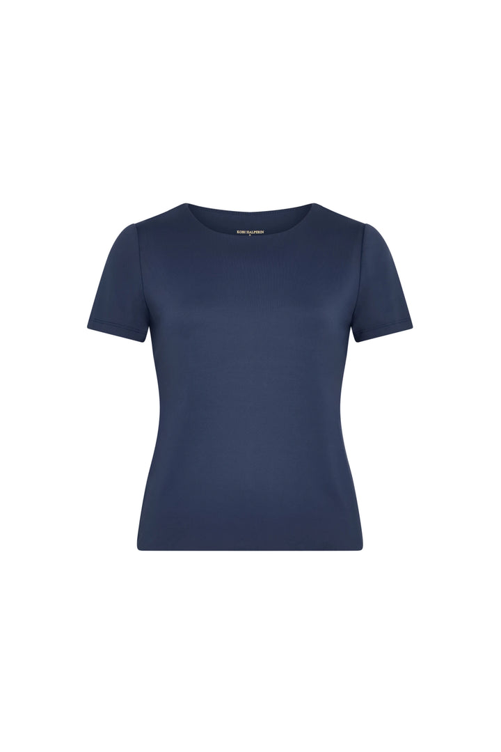 Fitted knit t-shirt with short sleeves, round neck, smooth silhouette and fine cotton construction, front view on white.