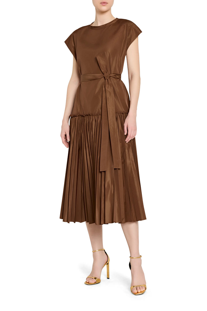 Sleeveless pleated midi dress with fitted bodice and fluid skirt, structured silhouette. Front view on white.