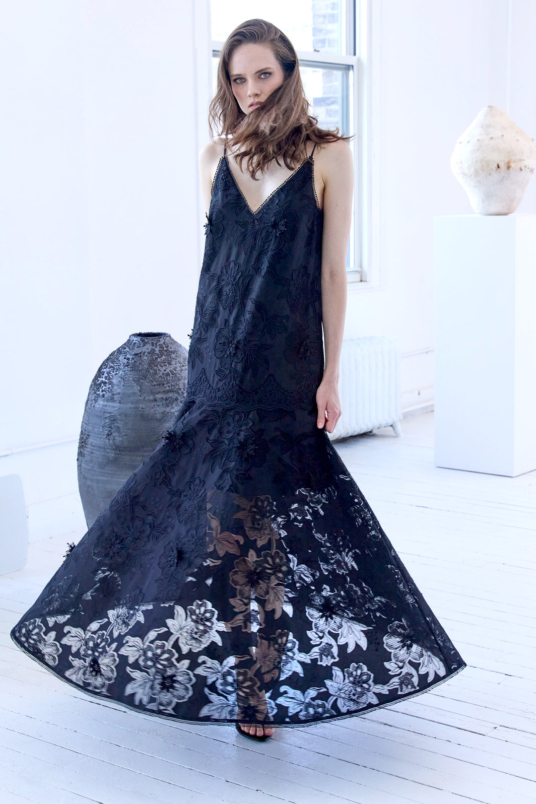 Robbie Embroidered Sleeveless Long Dress Black